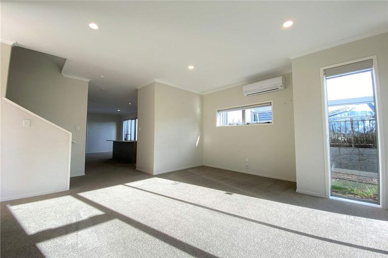 Photo of property in 45 Buckley Avenue, Hobsonville, Auckland, 0616