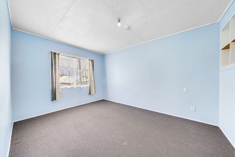 Photo of property in 90 Te Irirangi Drive, Clover Park, Auckland, 2019