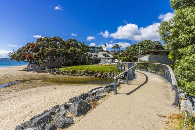 Photo of property in 2/35 Channel View Road, Campbells Bay, Auckland, 0630