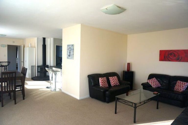Photo of property in 10 Te Maru Place, Redwood, Christchurch, 8051