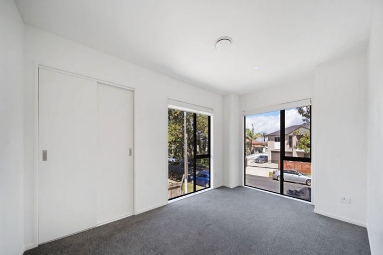 Photo of property in 64 Landscape Road, Papatoetoe, Auckland, 2025