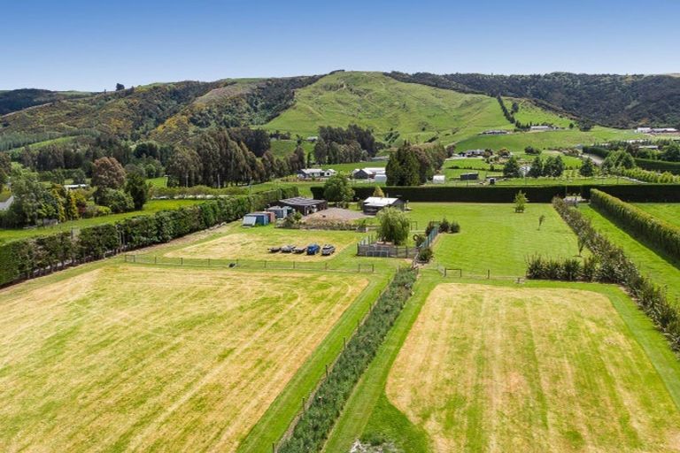 Photo of property in 77 Tirohanga Road, North Taieri, Mosgiel, 9092
