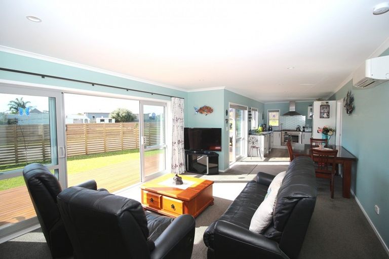 Photo of property in 337 Harbour Drive East, Matarangi, Whitianga, 3592