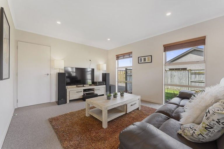 Photo of property in 19 Walnut Grove, Kelvin Grove, Palmerston North, 4414