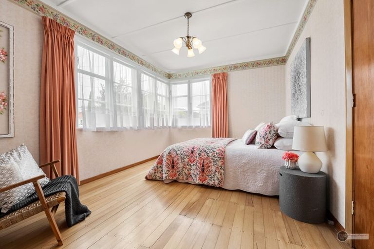 Photo of property in 11 Wheatley Street, Naenae, Lower Hutt, 5011