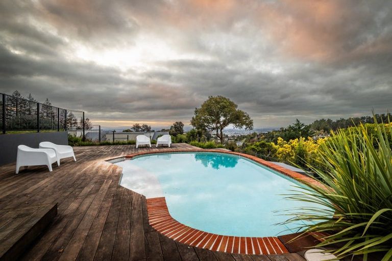 Photo of property in 115 Te Mata Peak Road, Havelock North, 4130