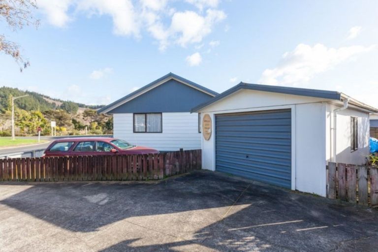 Photo of property in 100a Hilton Drive, Whangamata, 3620