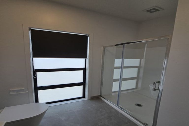 Photo of property in 2 Houhere Street, Paraparaumu, 5032