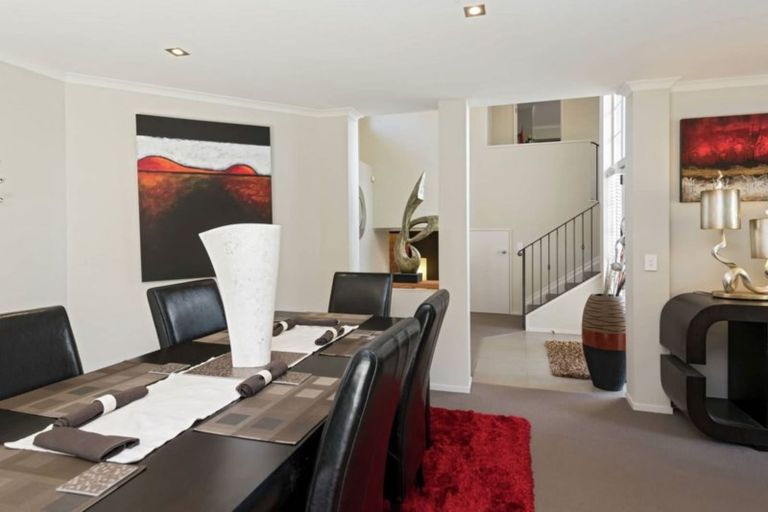 Photo of property in 13 Chateau Rise, Flat Bush, Auckland, 2016