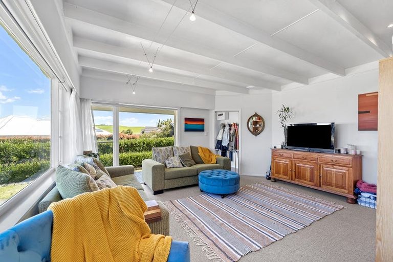 Photo of property in 34 Awanui Crescent, Matakana, Warkworth, 0985