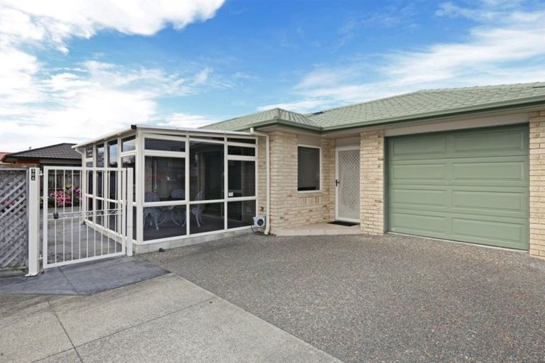 Photo of property in 30a Lee Road, Taradale, Napier, 4112