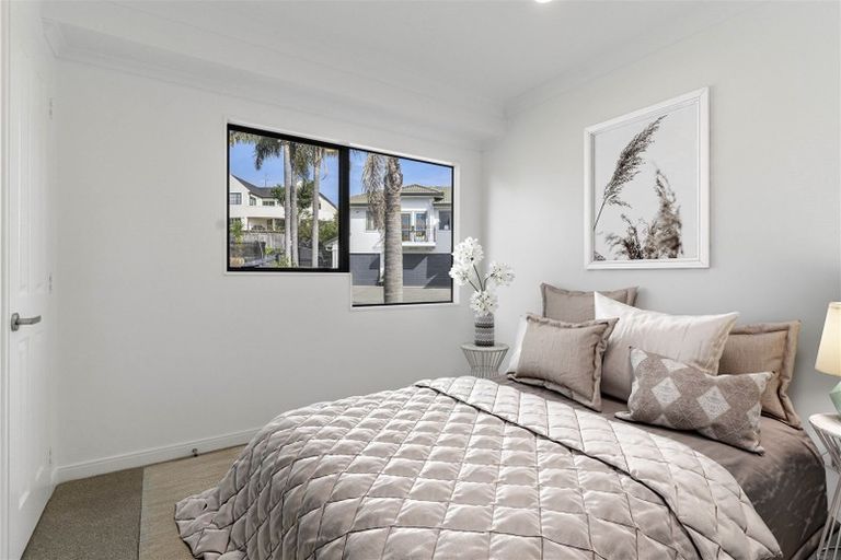 Photo of property in 48 Wiltshire Place, Somerville, Auckland, 2014