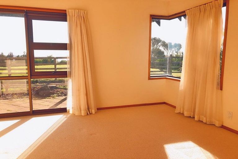 Photo of property in 175 Okura River Road, Okura, Albany, 0792