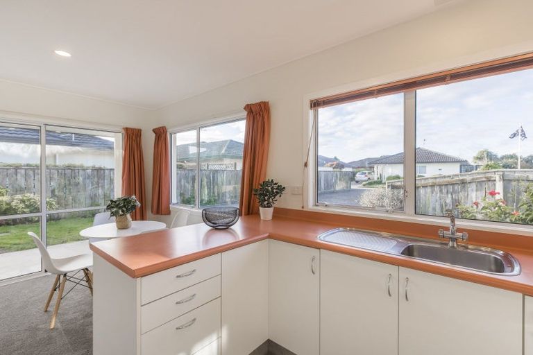 Photo of property in 4e Cedar Drive, Paraparaumu Beach, Paraparaumu, 5032