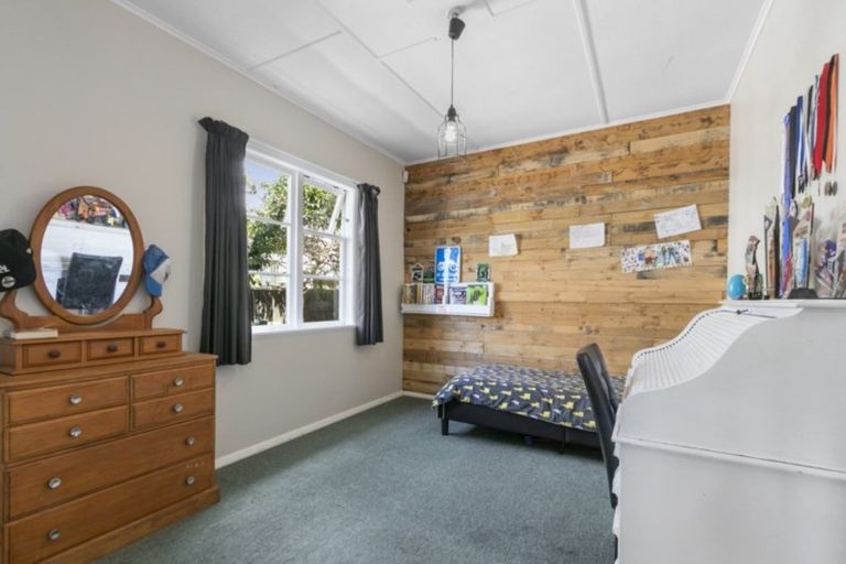 Photo of property in 865 High Street, Boulcott, Lower Hutt, 5011