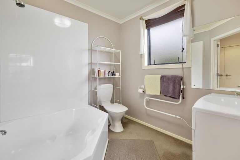 Photo of property in 6 Gowan Close, Shiel Hill, Dunedin, 9013