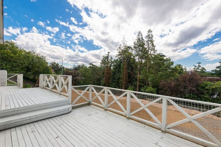 Photo of property in 15 Braeside, Kinmont Park, Mosgiel, 9024