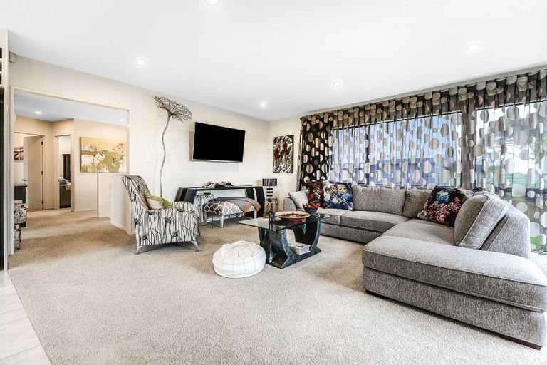 Photo of property in 11 Rosehill Place, Nawton, Hamilton, 3200