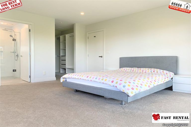 Photo of property in 3 The Rosebowl, Sunnyhills, Auckland, 2010