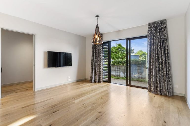 Photo of property in 156 Buckley Avenue, Hobsonville, Auckland, 0616