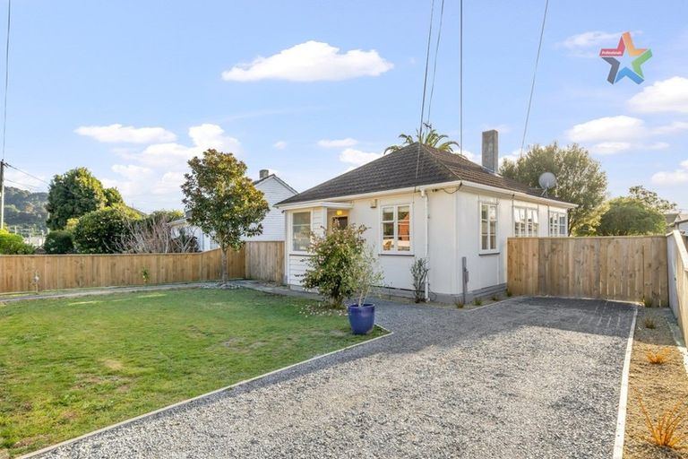 Photo of property in 133 Waddington Drive, Naenae, Lower Hutt, 5011