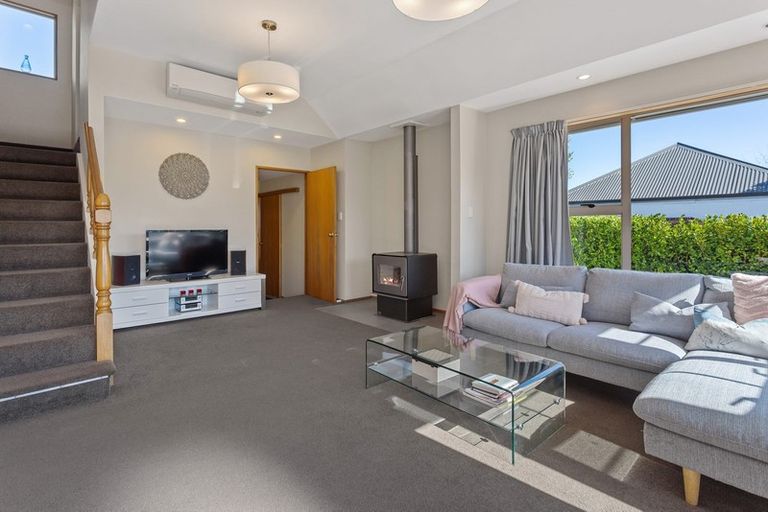 Photo of property in 33 Sabys Road, Halswell, Christchurch, 8025