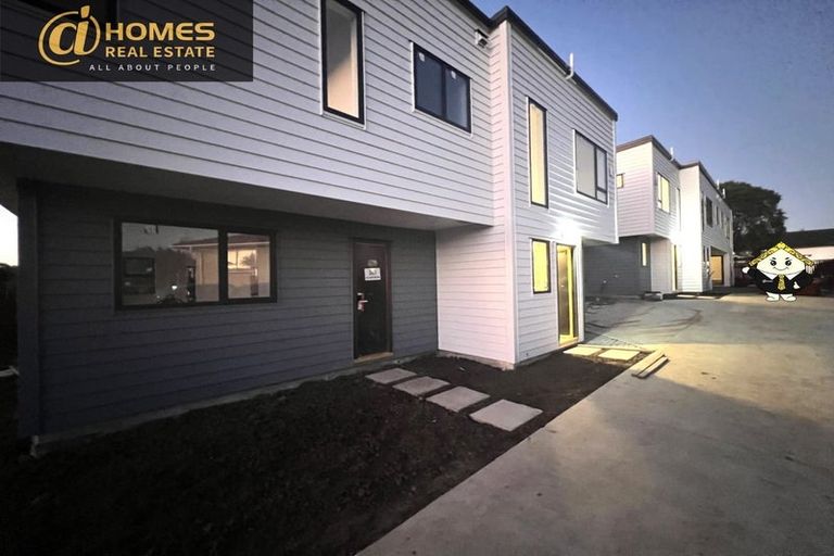 Photo of property in 3a Penfold Place, Henderson, Auckland, 0610