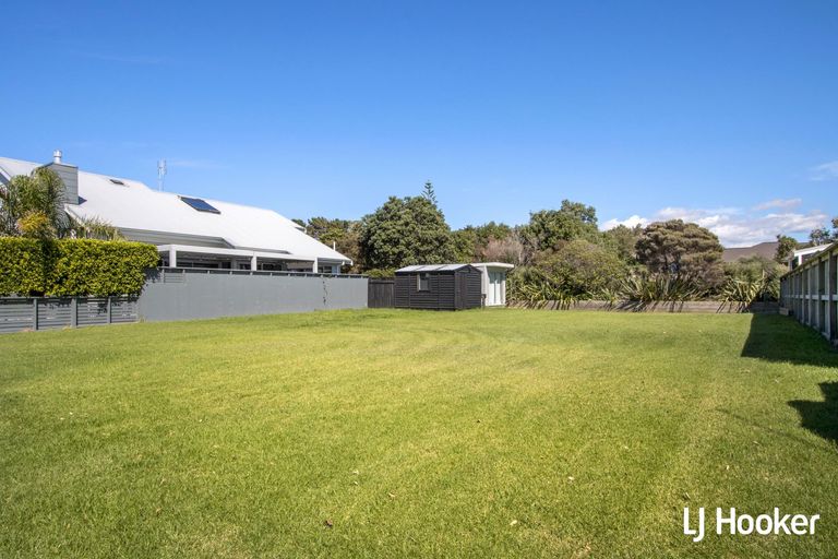Photo of property in 9 Ian Place, Waihi Beach, 3611