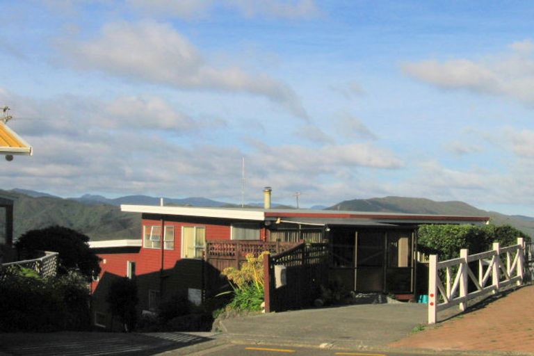 Photo of property in 12 Taieri Crescent, Kelson, Lower Hutt, 5010