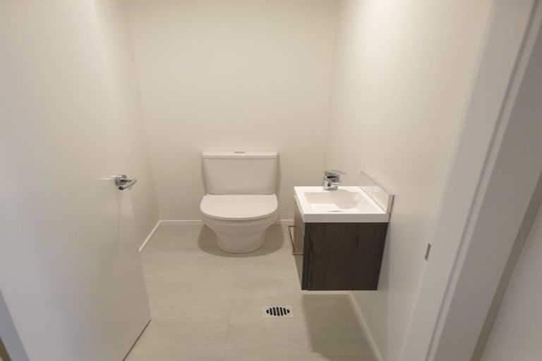 Photo of property in 7a Breakwater Way, Whitby, Porirua, 5024