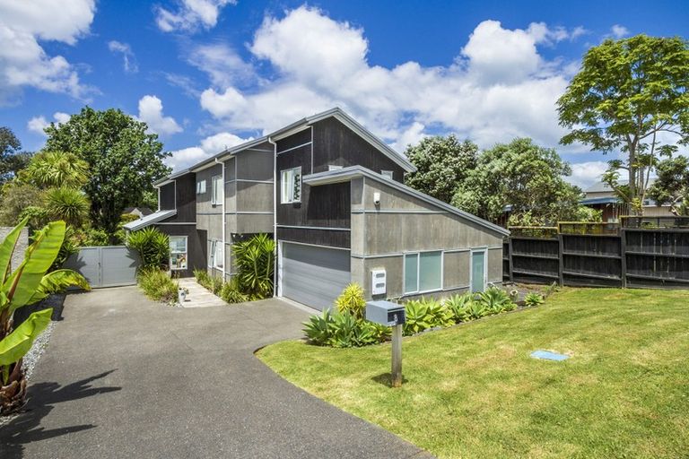 Photo of property in 8 Sealy Road, Torbay, Auckland, 0630