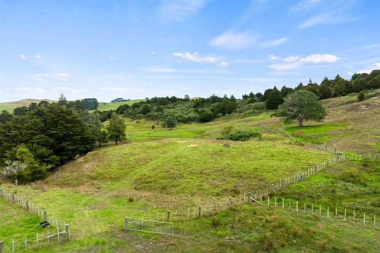 Photo of property in 127d Oruawharo Road, Topuni, Wellsford, 0975