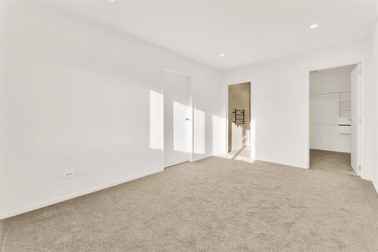 Photo of property in 16b Bellringer Road, Massey, Auckland, 0614