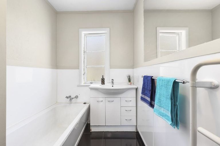 Photo of property in 158 Rimu Street, Maeroa, Hamilton, 3200