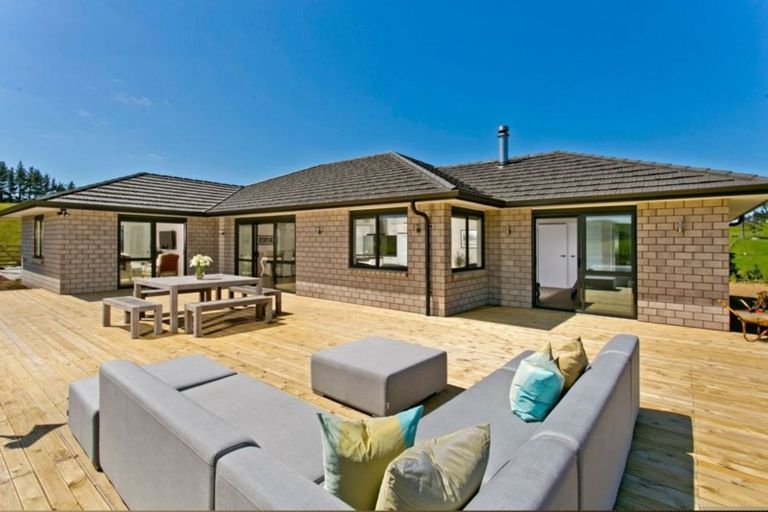 Photo of property in 883 Haruru Road, Wainui, Kaukapakapa, 0873