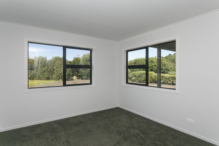 Photo of property in 9 Okaia Drive, Kinloch, Taupo, 3377