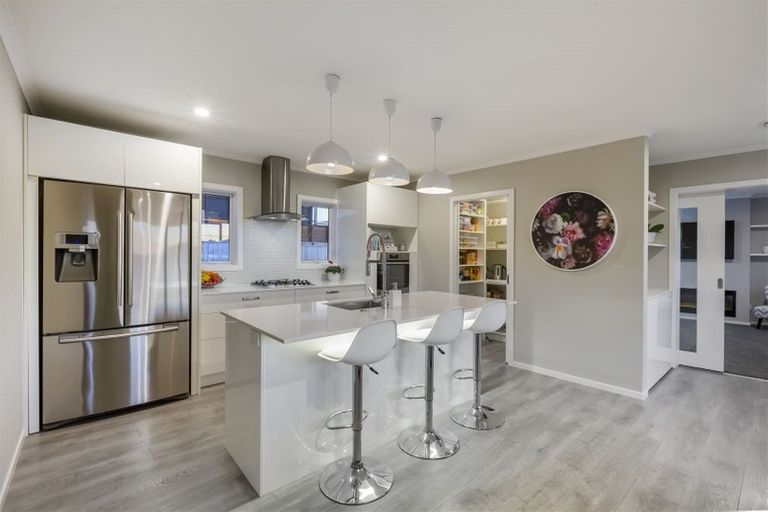 Photo of property in 7 Margaret Shields Avenue, Aotea, Porirua, 5024