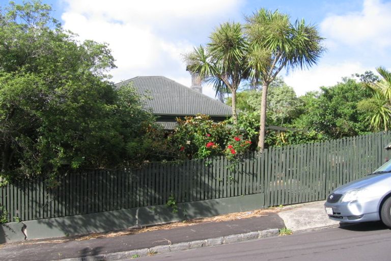Photo of property in 13 Potatau Street, Grey Lynn, Auckland, 1021