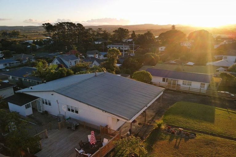 Photo of property in 31 Karaka Street, Helensville, 0800