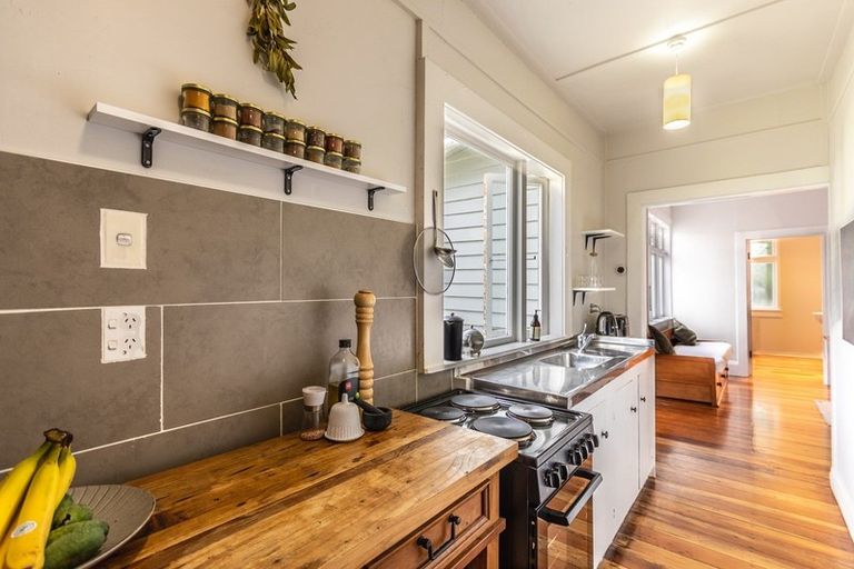 Photo of property in 27 Toi Street, Otaki Beach, Otaki, 5512