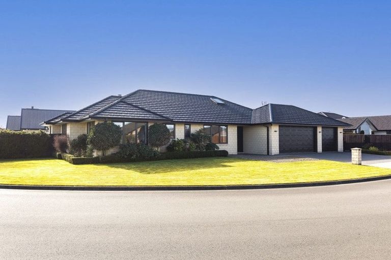 Photo of property in 4 Gilchrist Place, Kaiapoi, 7630