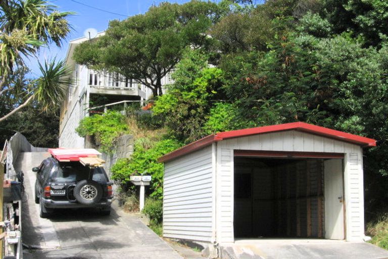 Photo of property in 1/61 Severn Street, Island Bay, Wellington, 6023