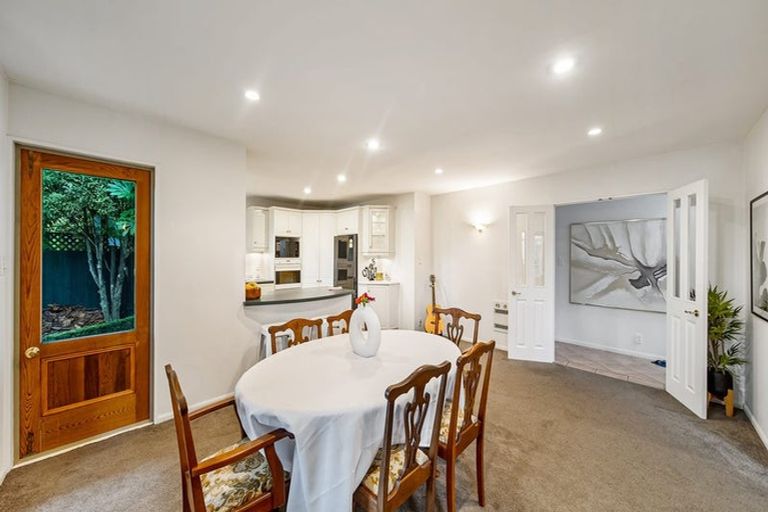 Photo of property in 124 Springfield Road, St Albans, Christchurch, 8014