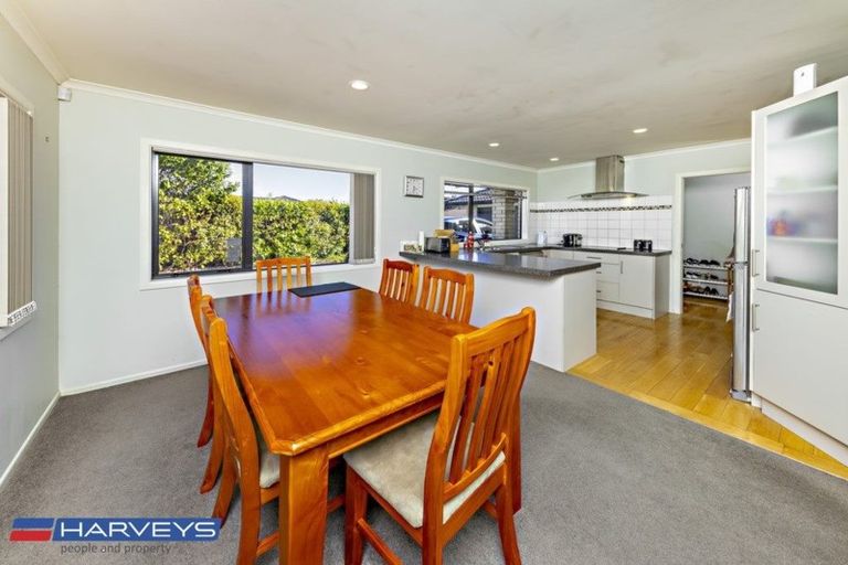 Photo of property in 30a Grove Road, Papakura, 2110