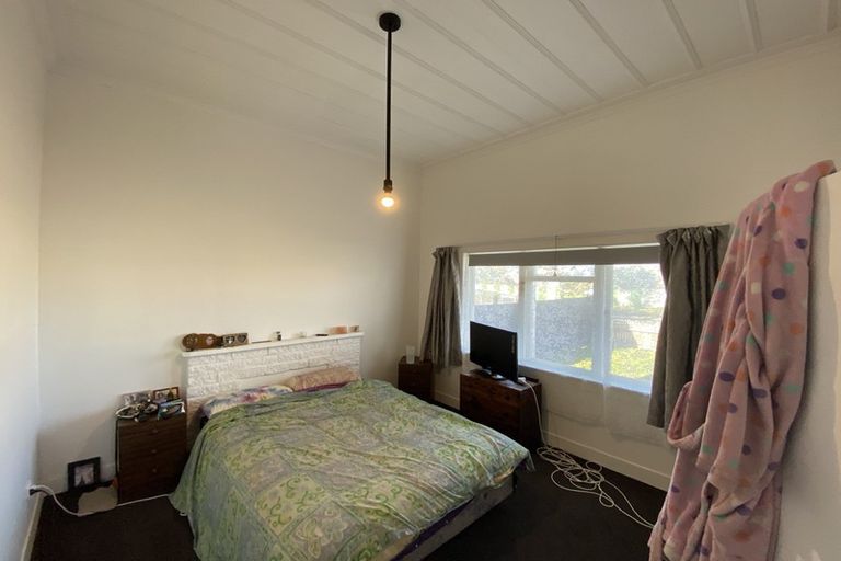 Photo of property in 90 Hinau Street, Castlecliff, Whanganui, 4501