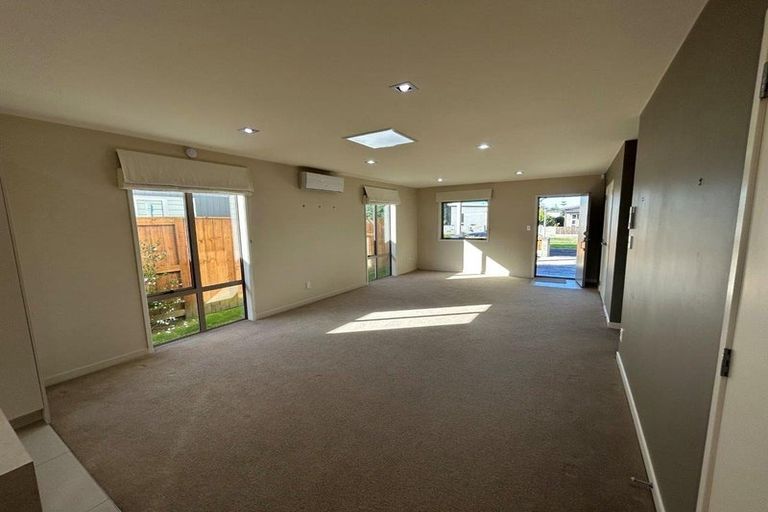 Photo of property in 5 Coprosma Close, Papamoa Beach, Papamoa, 3118
