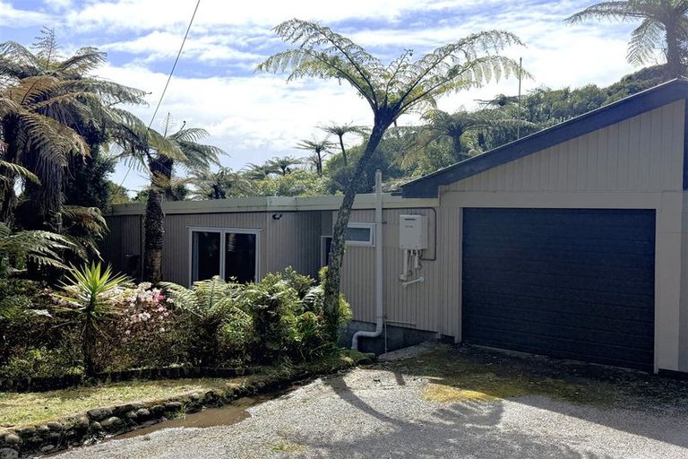 Photo of property in 7 Weenink Road, Karoro, Greymouth, 7805