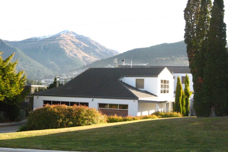 Photo of property in 713 Peninsula Road, Kelvin Heights, Queenstown, 9300