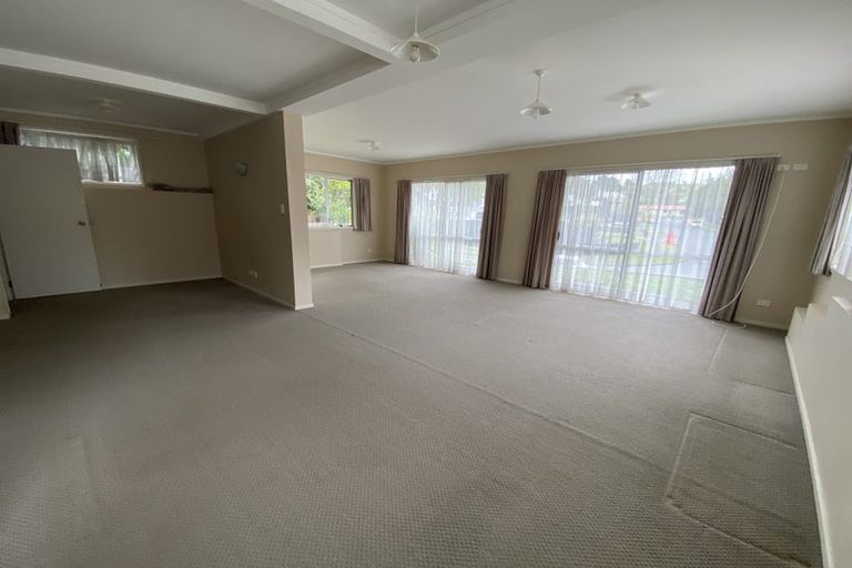 Photo of property in 15 Matipo Crescent, Pukete, Hamilton, 3200