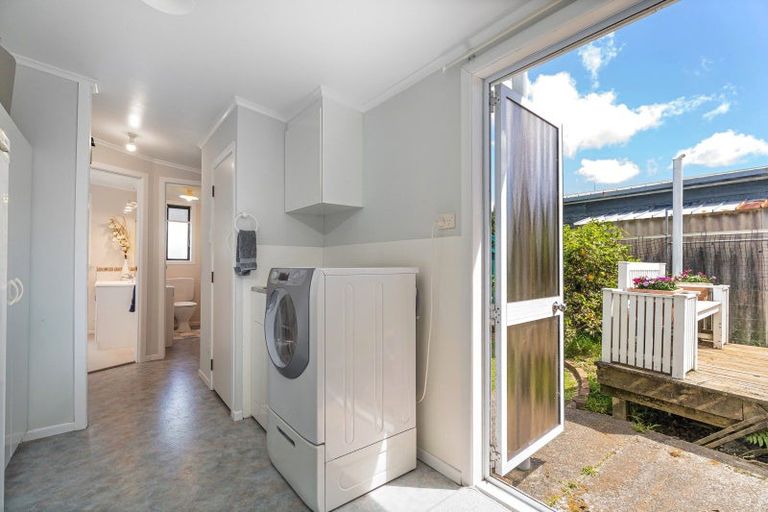 Photo of property in 34 White Street, Whitianga, 3510